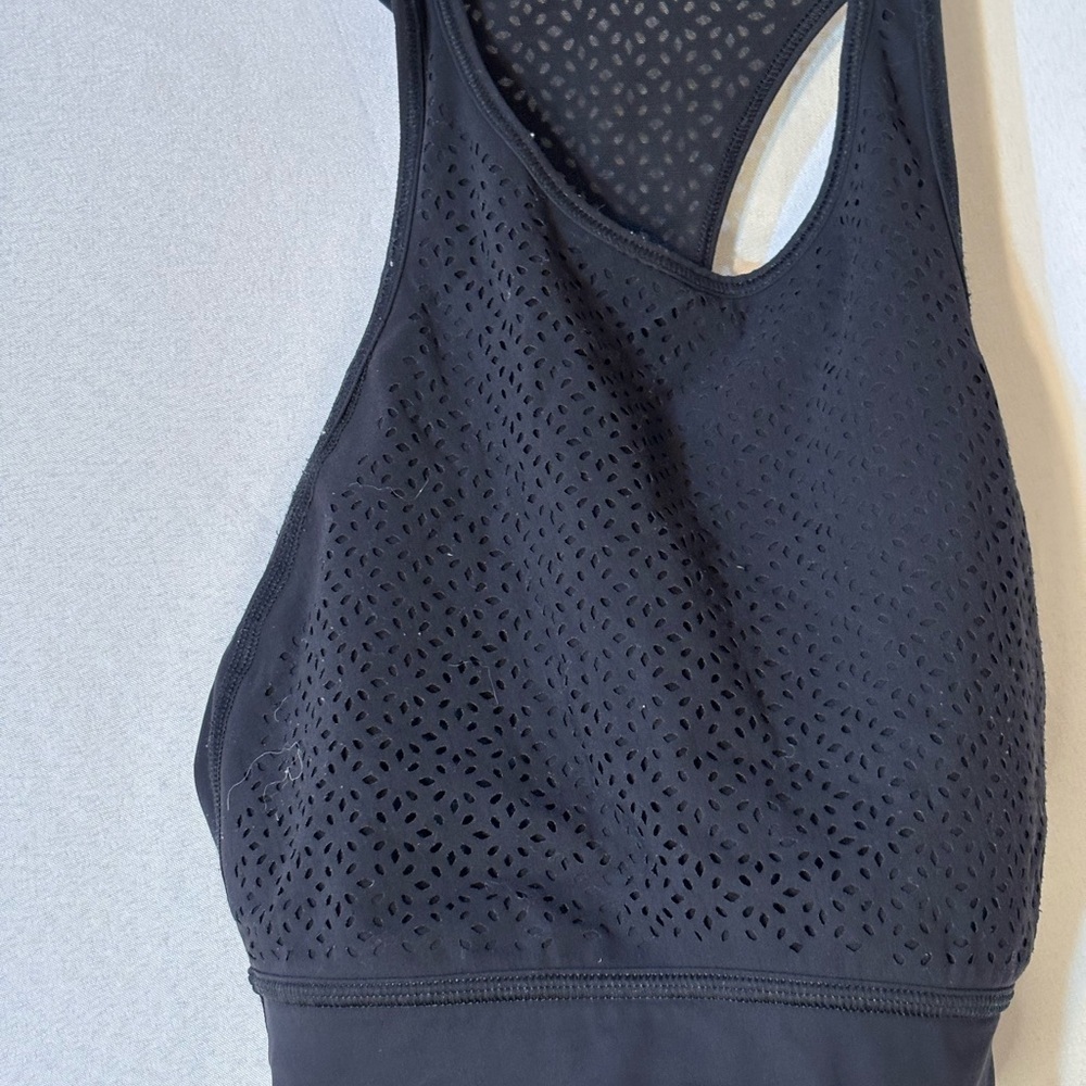 2/$30 Lululemon Athletics Black Tank Top Size 4 - Picture 2 of 6